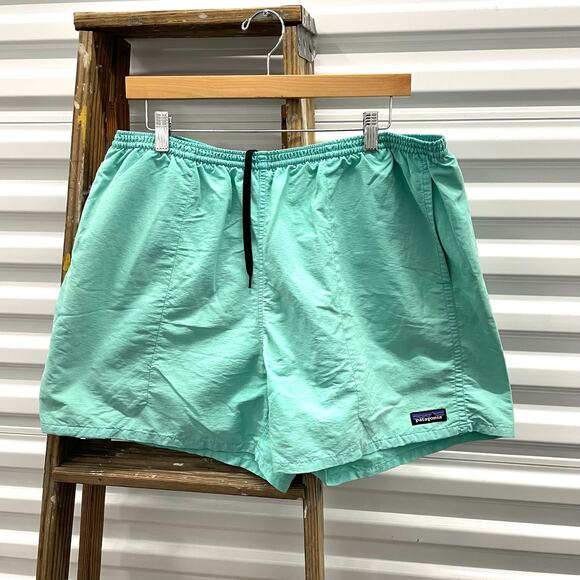 Patagonia Green Swim Trunks Lake Beach Pool Active Shorts - Picture 1 of 5